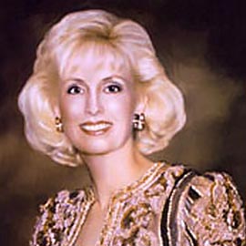 Becky Johnson headshot.